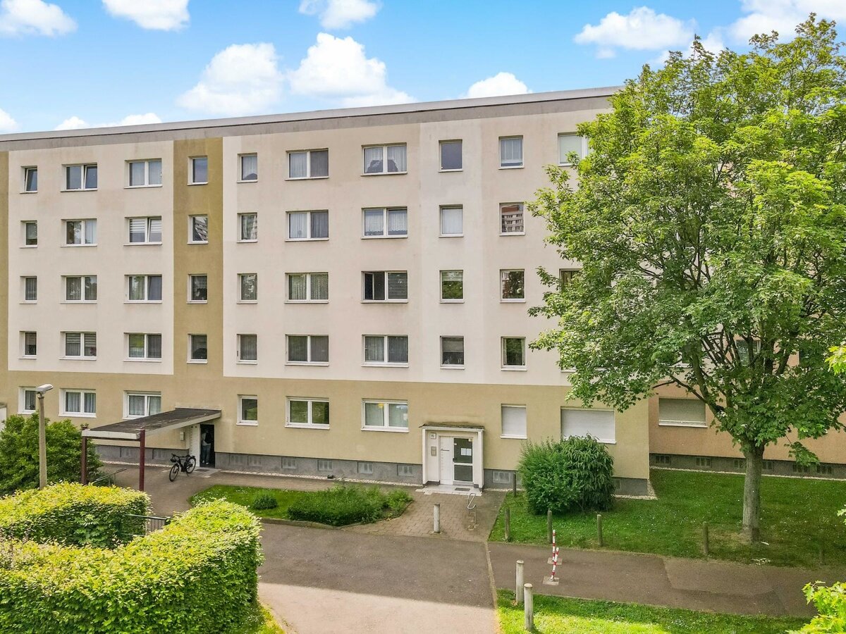 Wohnung zur Miete 450 € 3 Zimmer 56 m²<br/>Wohnfläche 3.<br/>Geschoss Rennbahnring 20 Südliche Neustadt Halle 06124