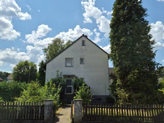 Einfamilienhaus zum Kauf provisionsfrei 590.000 € 6 Zimmer 129 m² 1.007 m² Grundstück Nußbaumweg 1 Rösrath Rösrath 51503