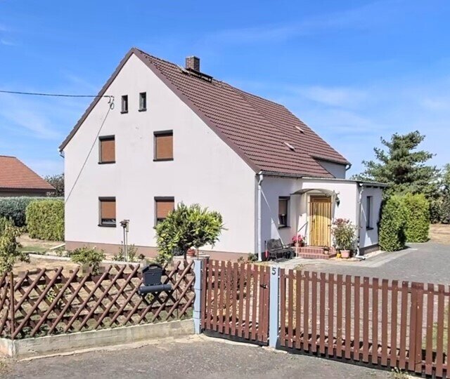 Einfamilienhaus zum Kauf 215.000 € 5 Zimmer 110,4 m²<br/>Wohnfläche 1.777 m²<br/>Grundstück Lübschütz Machern 04828