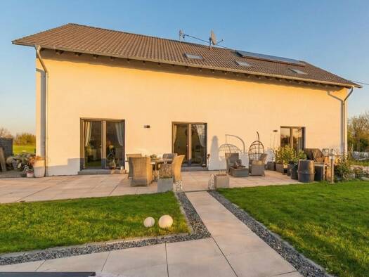 Haus zum Kauf 499.000 € 7 Zimmer 253 m² 1.025 m² Grundstück Gering 56751