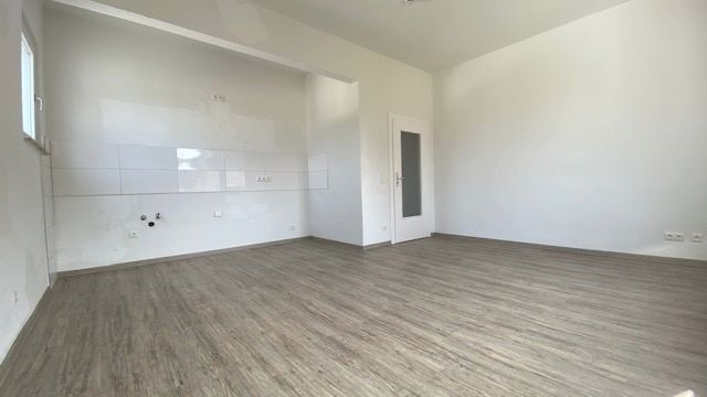 Wohnung zur Miete 400 € 1 Zimmer 49 m²<br/>Wohnfläche 2.<br/>Geschoss Neustr. 65 Bergborbeck Essen 45355