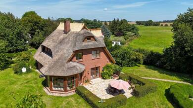 Einfamilienhaus zum Kauf 890.000 € 5 Zimmer 176 m² 4.005 m² Grundstück Groß Schoritz Garz OT Groß Schoritz 18574