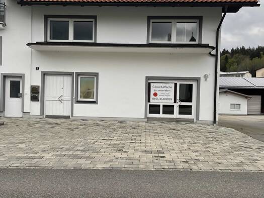 Verkaufsfläche zur Miete provisionsfrei 630 € 2 Zimmer 130 m² Verkaufsfläche Mauth Mauth 94151