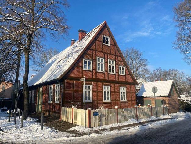 Einfamilienhaus zum Kauf 480.000 € 9 Zimmer 158 m² 663 m² Grundstück frei ab sofort Quergasse 2 Soltau 29614