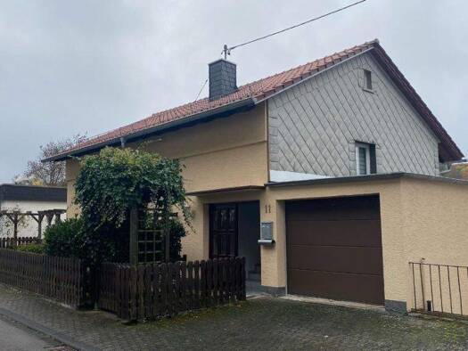 Haus zum Kauf 199.000 € 7 Zimmer 165 m² 384 m² Grundstück Herrstein 55756