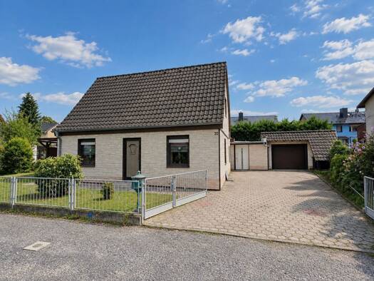 Einfamilienhaus zum Kauf provisionsfrei 180.000 € 3,5 Zimmer 85 m² 627 m² Grundstück Weißenfels Weißenfels 06667