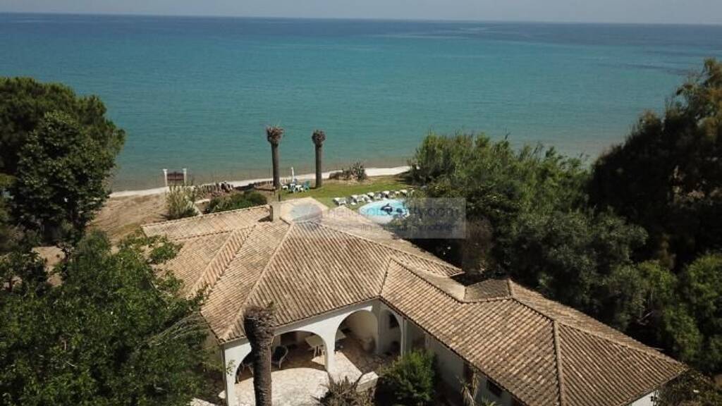 Villa zum Kauf 1.500.000 € 7 Zimmer 285 m² 4.274 m² Grundstück Korfu 49100