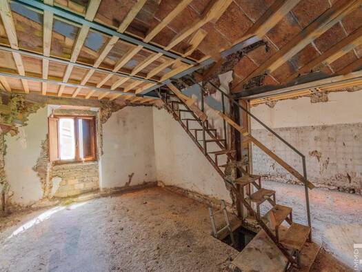 Studio zum Kauf 360.000 € 3 Zimmer 117 m² frei ab sofort Sorano