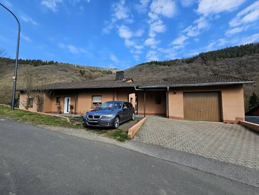 Mehrfamilienhaus zum Kauf 395.000 € 6 Zimmer 228 m² 626 m² Grundstück Dedenborn Simmerath 52152