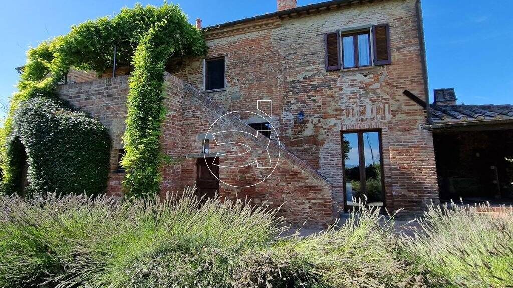 Einfamilienhaus zum Kauf 1.620.000 € 16 Zimmer 480 m² 5.000 m² Grundstück Cortona