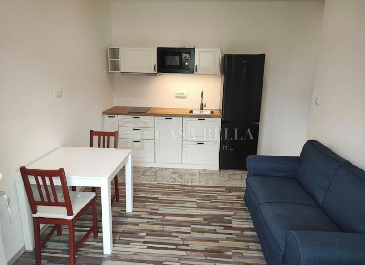 Wohnung zur Miete 600 € 2 Zimmer 45 m²<br/>Wohnfläche Rijeka