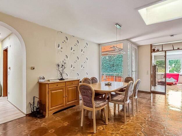 Einfamilienhaus zum Kauf 7 Zimmer 159,5 m² 596 m² Grundstück Eberdingen 71735