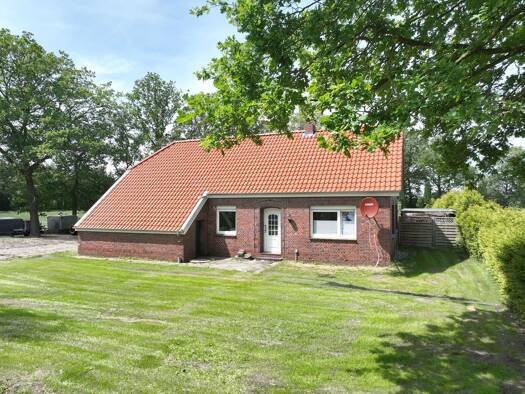 Einfamilienhaus zum Kauf 245.000 € 4 Zimmer 126 m² 1.998 m² Grundstück Kleinoldendorf Uplengen / Kleinoldendorf 26670