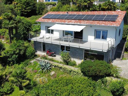 Haus zum Kauf 1.530.000 € 5 Zimmer 172 m² 1.804 m² Grundstück Luino 21016