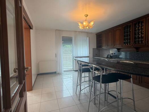 Wohnung zur Miete 1.050 € 4 Zimmer 140 m² Geschoss 1/2 frei ab sofort Bischmisheim Saarbrücken 66132