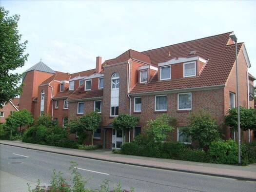 Wohnung zur Miete 495 € 2 Zimmer 50 m² 1. Geschoss frei ab sofort Harburger Str. 30 Stade 21680