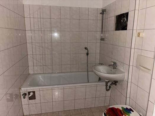 Wohnung zur Miete 228 € 1 Zimmer 38 m² EG Lilienstraße 3 Nördliche Neustadt West 06122