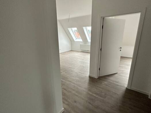 Wohnung zur Miete 720 € 2 Zimmer 61 m² frei ab sofort Springe Springe 31832
