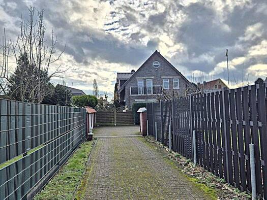 Doppelhaushälfte zum Kauf 339.000 € 4 Zimmer 104,6 m² 694 m² Grundstück Iprump/Stickgras Delmenhorst / Stickgras 27751