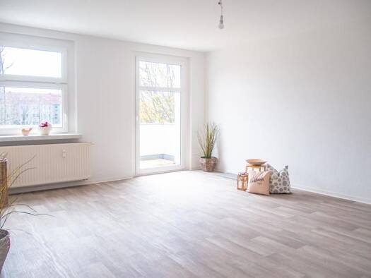 Wohnung zur Miete 378 € 3 Zimmer 58,8 m² 1. Geschoss frei ab 30.11.2026 Lortzingstraße 105 Kapellenberg Kapellenberg 09119