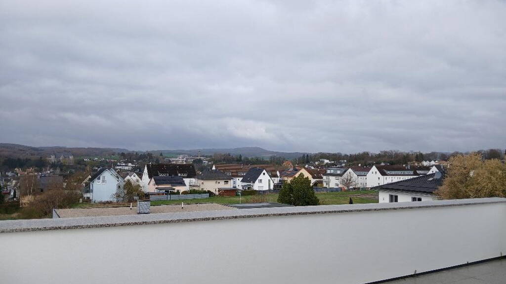 Wohnung zur Miete 1.400 € 3 Zimmer 126 m² 2. Geschoss frei ab sofort Hadamar 65589