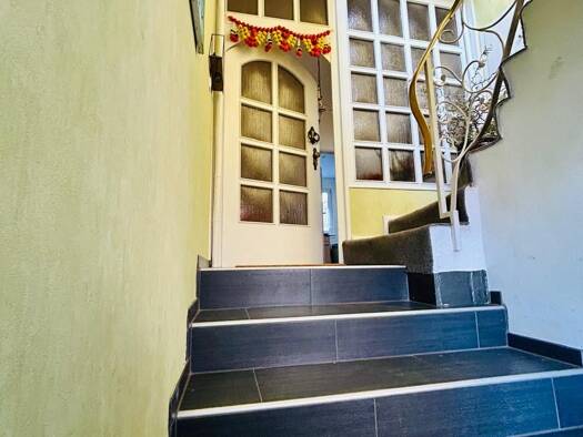 Einfamilienhaus zur Miete 950 € 2,5 Zimmer 85 m² frei ab 01.09.2026 Groß-Karben Karben 61184