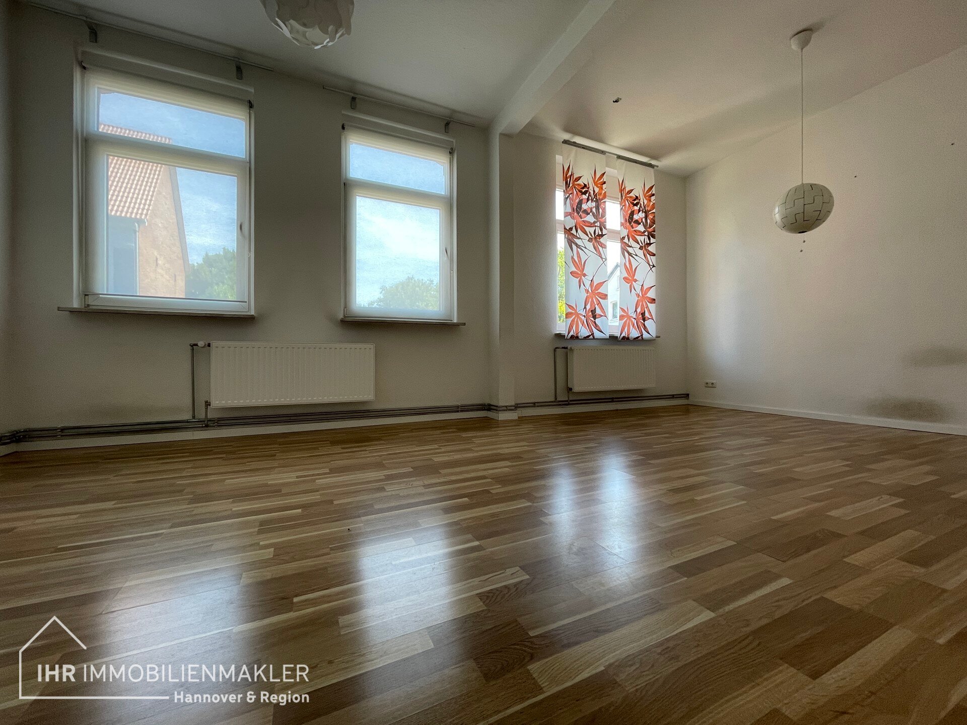 Wohnung zur Miete 890 € 2 Zimmer 70 m²<br/>Wohnfläche 2.<br/>Geschoss 01.01.2025<br/>Verfügbarkeit Limmer Hannover / Limmer 30453