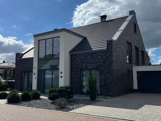 Villa zum Kauf provisionsfrei 1.575.000 € 9 Zimmer 350 m² 1.091 m² Grundstück Bad Rothenfelde Bad Rothenfelde 49214