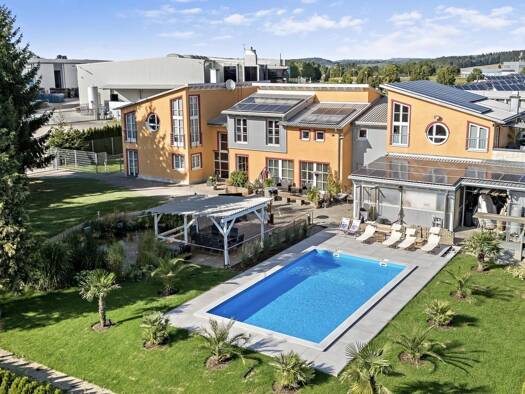 Mehrfamilienhaus zum Kauf 1.140.000 € 7 Zimmer 269,9 m² 1.824 m² Grundstück Rottweil 78628