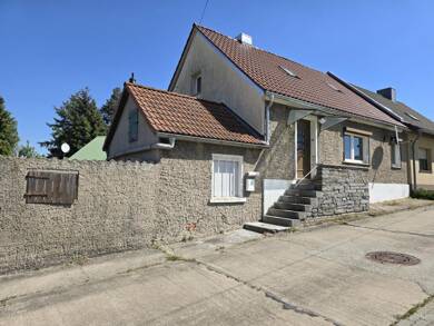 Doppelhaushälfte zum Kauf 149.500 € 4 Zimmer 120 m² 1.077 m² Grundstück Güsen Elbe-Parey 39317