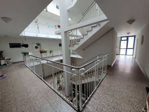 Wohnung zum Kauf 160.000 € 2 Zimmer 60 m² 1. Geschoss Neutzscher Straße 14 Thekla Nordost 04349
