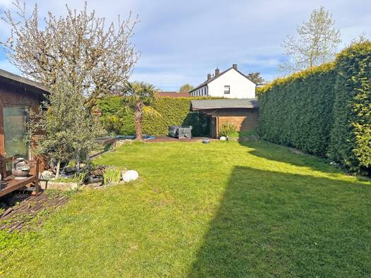 Doppelhaushälfte zum Kauf 245.000 € 5 Zimmer 95 m² 394 m² Grundstück Bönen Bönen 59199