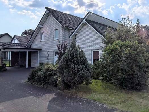 Einfamilienhaus zum Kauf 200.000 € 6 Zimmer 166 m² 506 m² Grundstück Augustdorf 32832