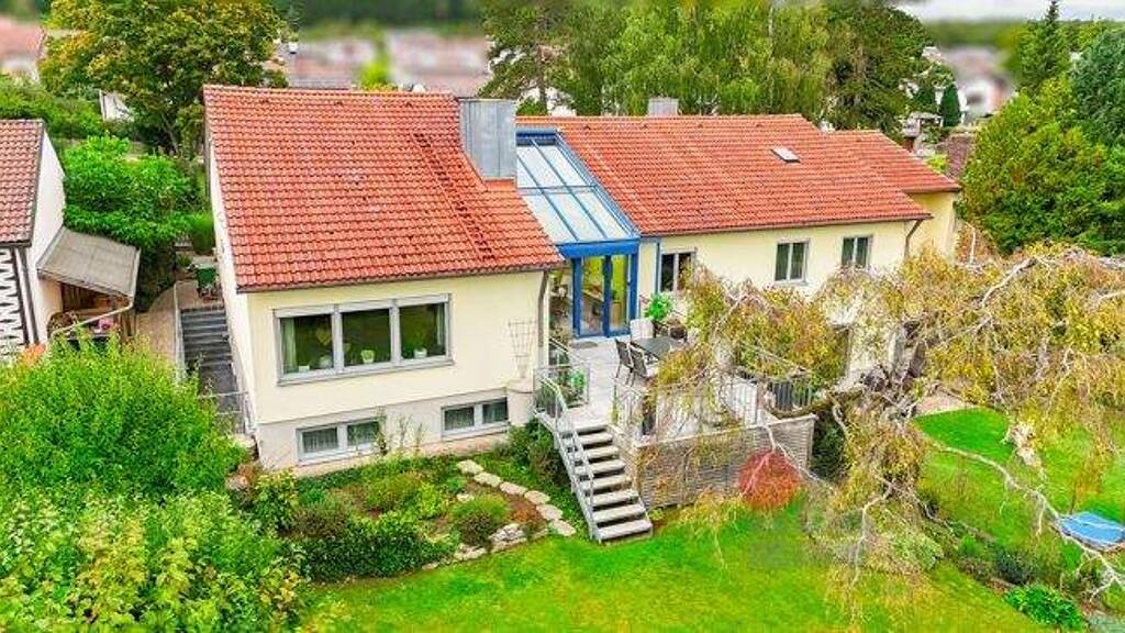 Einfamilienhaus zum Kauf 829.000 € 7 Zimmer 222 m² 1.116 m² Grundstück Landershofen Eichstätt / Landershofen 85072
