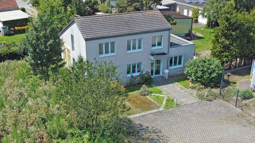 Bürofläche zum Kauf 390.000 € 7 Zimmer 140,1 m² Bürofläche Holthausen Voerde 46562
