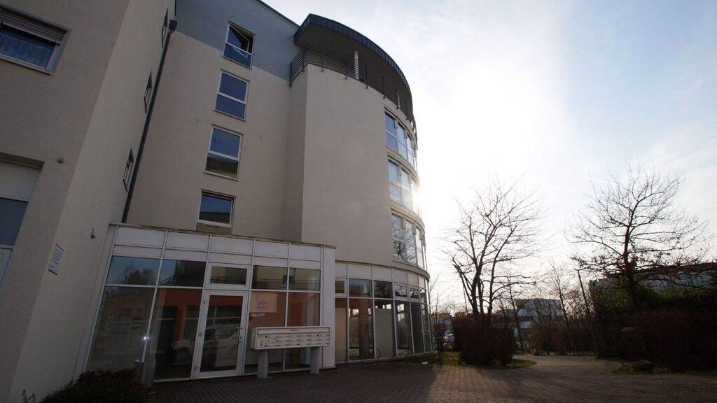 Wohnung zur Miete 837 € 4 Zimmer 121,2 m² 3. Geschoss Marktplatz 3 Großkugel Kabelsketal 06184