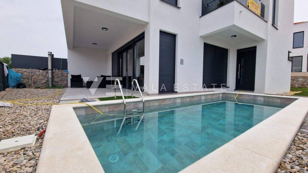 Doppelhaushälfte zum Kauf 625.000 € 4 Zimmer 200 m² Grundstück Malinska-Dubasnica 51511