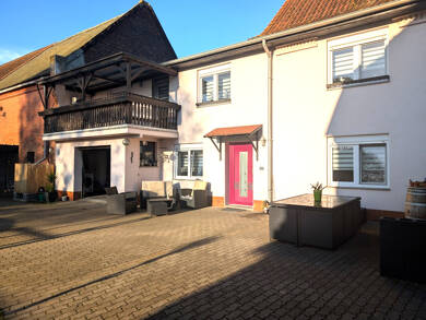Haus zum Kauf 399.000 € 13 Zimmer 330 m² 1.440 m² Grundstück frei ab 01.08.2025 Köckern Sandersdorf / Köckern 06794