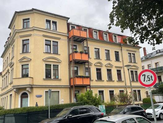 Wohnung zur Miete 387 € 2 Zimmer 43 m² 3. Geschoss frei ab 01.10.2026 Hühndorfer Straße 12 Cotta Dresden 01157
