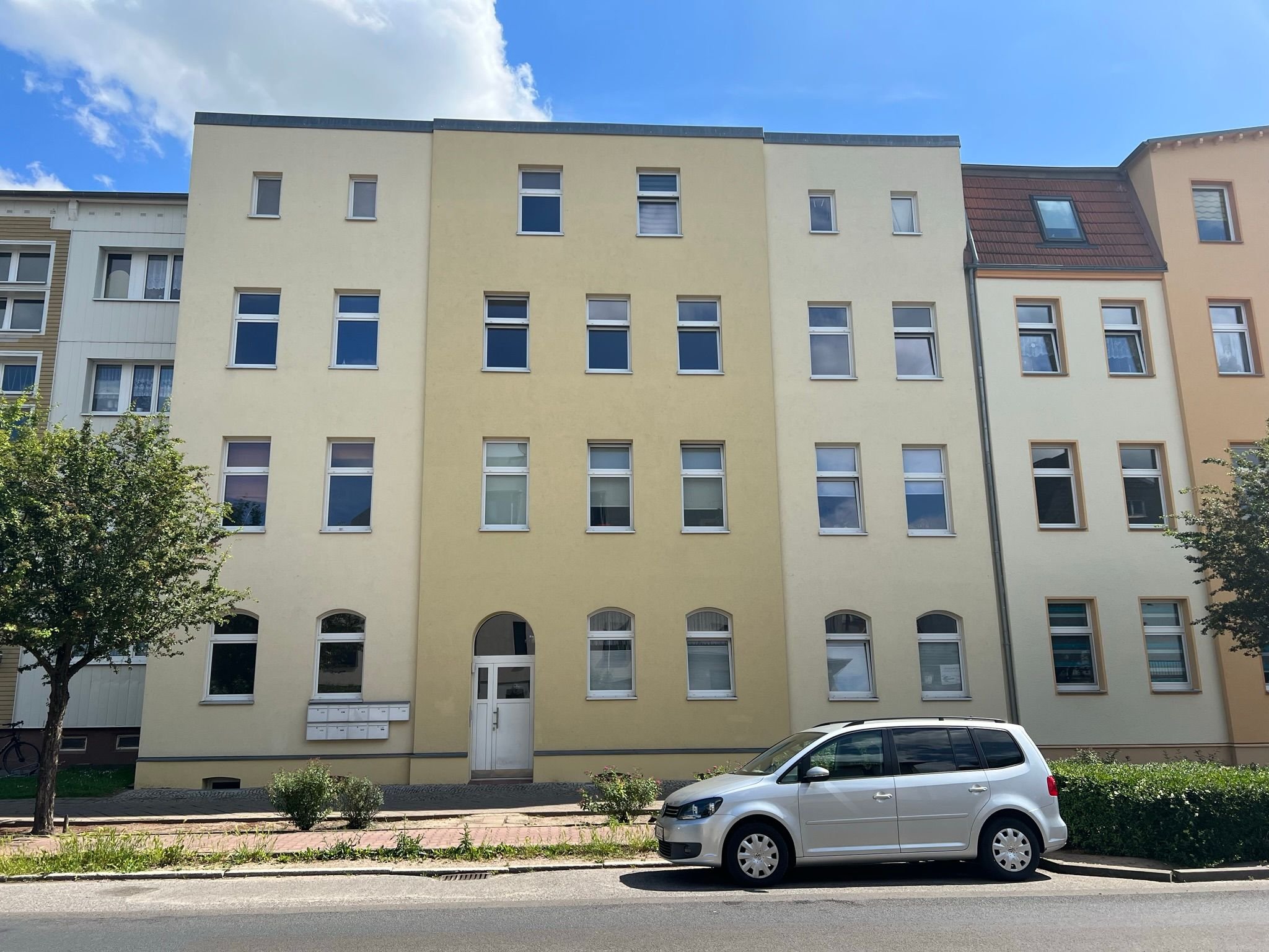 Wohnung zur Miete 325 € 1 Zimmer 50 m²<br/>Wohnfläche EG<br/>Geschoss 01.01.2025<br/>Verfügbarkeit Brüssower Allee 20 Prenzlau Grünow 17291