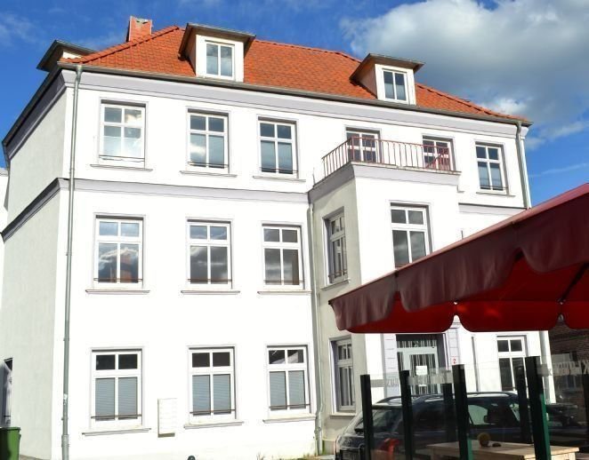 Wohnung zur Miete 500 € 2 Zimmer 88 m²<br/>Wohnfläche 1.<br/>Geschoss Kirchenstraße 2 Krakow Krakow am See 18292