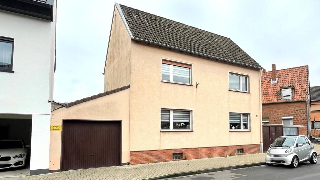 Einfamilienhaus zum Kauf 219.900 € 4 Zimmer 94,1 m² 477 m² Grundstück Bergheim 50129