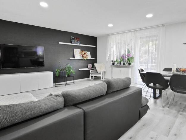 Wohnung zum Kauf 229.000 € 3 Zimmer 101 m² Reinhardshof Wertheim 97877