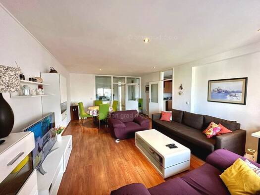 Wohnung zum Kauf 250.000 € 3 Zimmer 84 m² 2. Geschoss Omišalj 51513