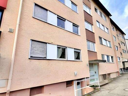 Mehrfamilienhaus zum Kauf als Kapitalanlage geeignet 1.690.000 € 9 Zimmer 625 m² 755 m² Grundstück Singen 78224
