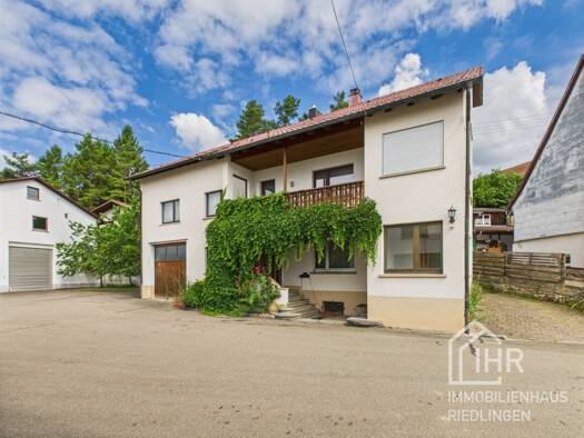 Einfamilienhaus zum Kauf 339.000 € 9 Zimmer 250 m² 774 m² Grundstück Schwenningen 72477