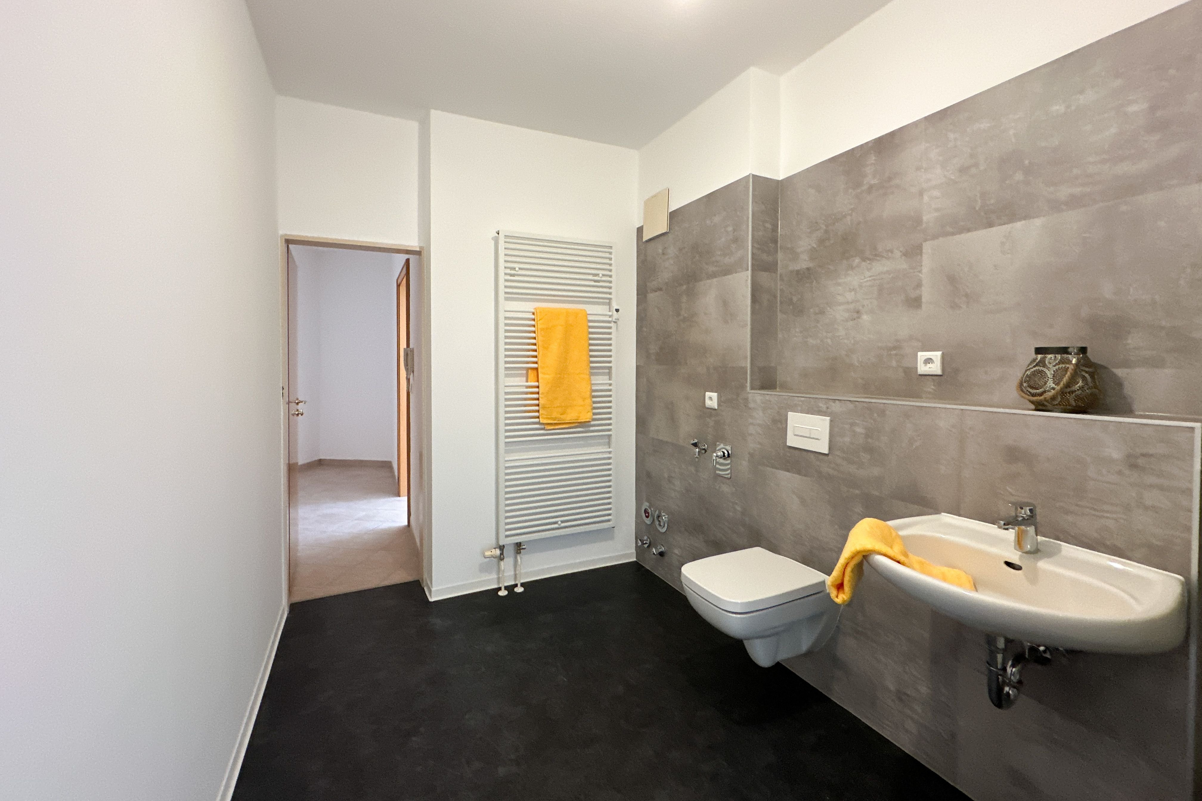 Wohnung zur Miete 383 € 2 Zimmer 56,7 m²<br/>Wohnfläche 4.<br/>Geschoss Schäfferstraße 24a Helmholtzstraße Magdeburg 39112