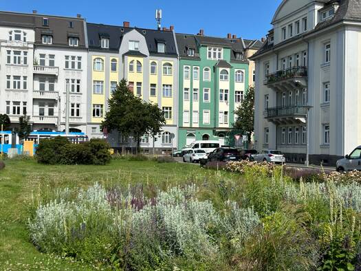 Wohnung zum Kauf 99.000 € 221 m² 4. Geschoss Pausaer Str. 130 Haselbrunn Plauen 08525