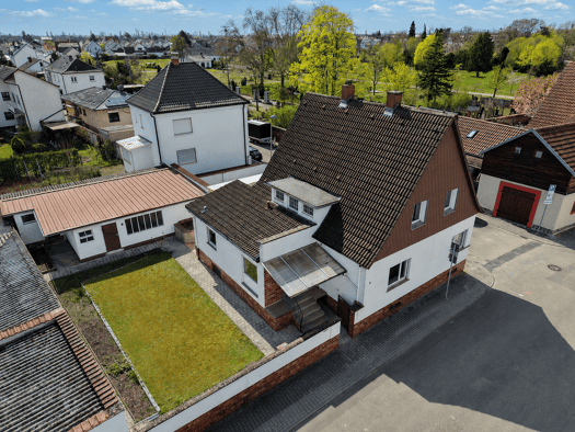 Einfamilienhaus zum Kauf 360.000 € 7 Zimmer 143,9 m² 410 m² Grundstück Hermann-Hesse-Straße 2 Lampertheim Lampertheim 68623