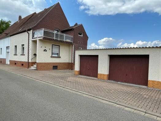 Haus zum Kauf 159.000 € 8 Zimmer 205 m² 625 m² Grundstück frei ab sofort Schönenberg Schönenberg-Kübelberg 66901